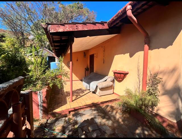 3 BEDROOM HOUSE FOR SALE IN BLUFF